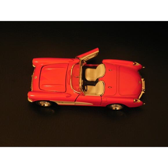 SunnySide 1957 Corvette Roadster Convertible 1:24 Die Cast model car - Picture 7 of 10